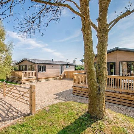 Hawthorn Glen Lodges ダウンハム・マーケット エクステリア 写真